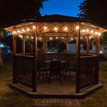 Деревянный коттедж Olivia Дарлувко